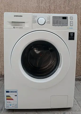 Eco bubble, Samsung 8kg front load washing machine, color white, condition is good working.