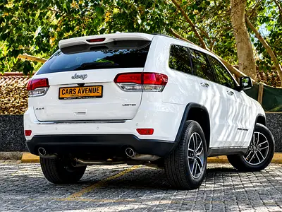UNDER JEEP WARRANTY | AED 1,820 PM | FSH by JEEP | Excellent Condition-2