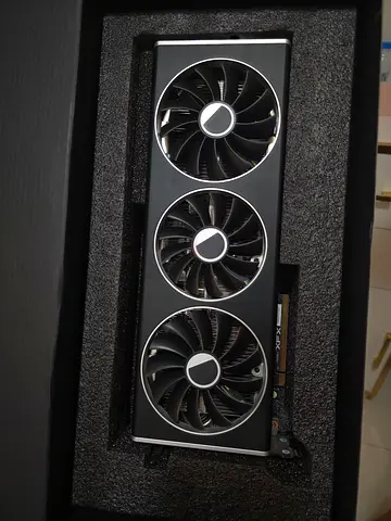 XFX MERC 319 RX 7800 XT