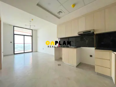 Smart‑Layout 1BR Unfurnished I Prime Spot I Vacant