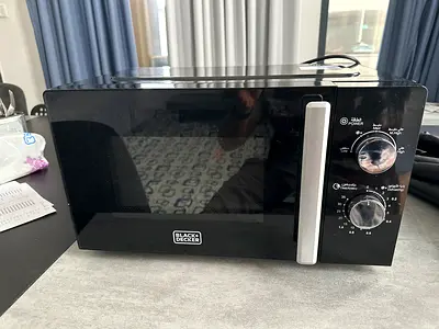 Microwave 20L Black n Decker for sale