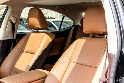 صورة 11 لـ 2017 Lexus ES-SERIES