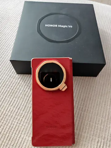 Honor Magic V6 flip cover with box - used