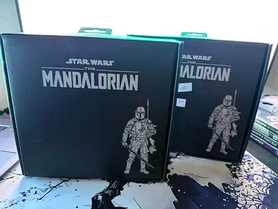 Star Wars The Mandalorian collectible box set (2 boxes)