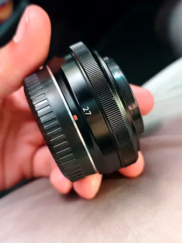 Fujifilm 27mm Lens f2.8 pancake lens xf