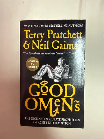 Good Omens by Terry Pratchett  Neil Gaiman - Paperback