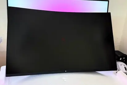 27-inch Curved Computer Monitor - Good Condition