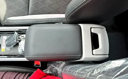 صورة 18 لـ 2025 Toyota VELOZ