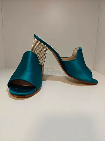 Teal satin open-toe mules with crystal-embellished block heels - size 37/37,5