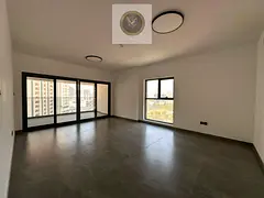 Spacious 4 Bedroom Apartment with 2 Master Bedrooms, Maid Room, 2 Parking Spaces, Gym, Pool and Roof