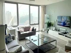 Upgraded I High Floor I Vacant on Transfer
