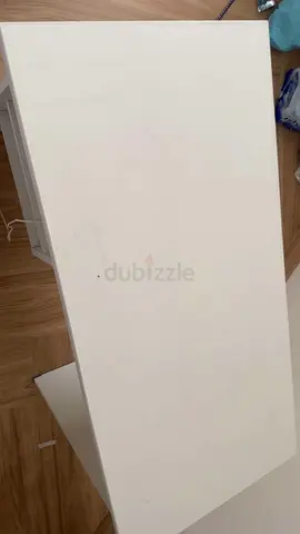 Simple white study desk - good condition