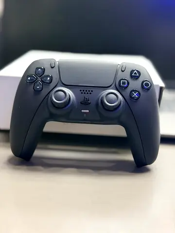Sony PlayStation 5 DualSense Wireless Controller - Black (Good Condition)