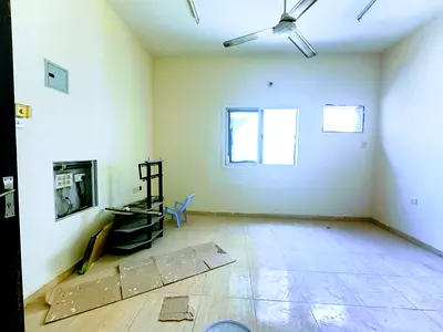 Very Spacious Studio close to the park with AC , separate kitchen