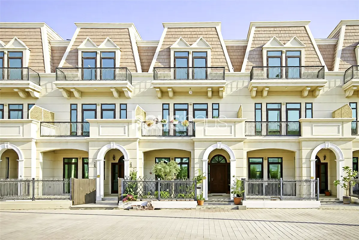 4 Bed Townhouse + Maids | Vacant on Transfer