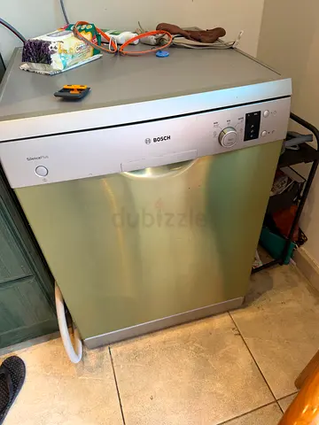 Bosch Serie 4 Dishwasher SMS50D08GC – Excellent Condition