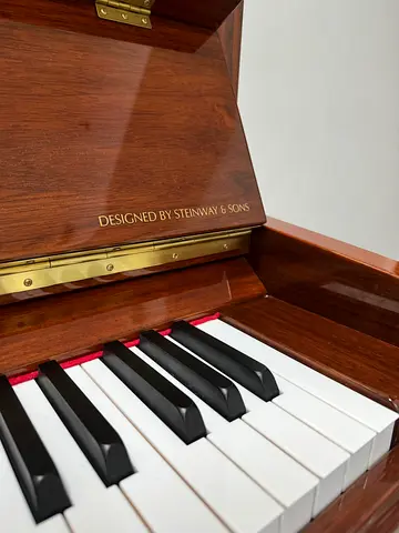Upright Piano - Essex EUP-116 (Designed by Steinway & Sons) - Excellent Condition