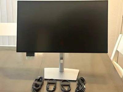 Dell U2725QE, Thunderbolt Hub, 4k Monitor with 3yrs warranty.