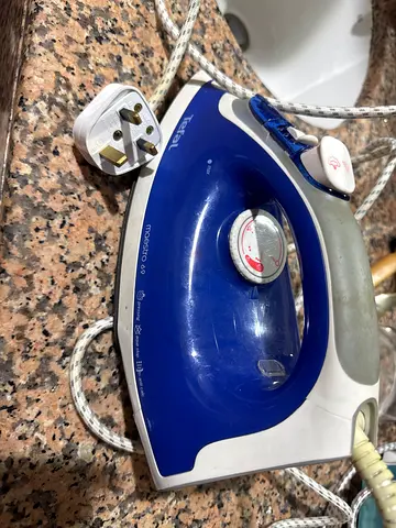Tefal Maestro Steam Iron - Good Working Condition
