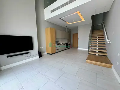 Spacious luxury 1 BR Duplex | High Floor | Burj View | Unfurnished | Kitchen Appliances