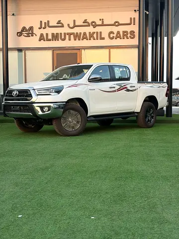 Brand New 2025 Toyota Hilux SR5 | GCC Specs | 0km