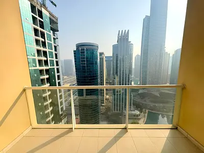 Lake View | Balcony | Spacious | Vacant by AUG