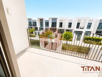 Spacious 3BR | Bright Layout | EMAAR Community