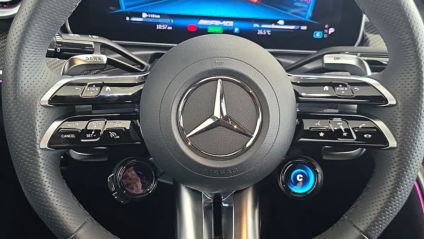 Mercedes-Benz C-Class 2025