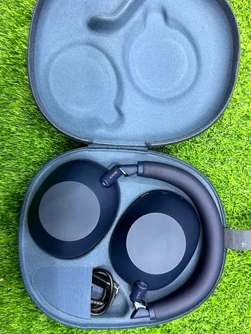 Sony WH-1000XM6 The Best Wireless Noise Canceling Headphones, HD NC Processor QN3, 12 Microphones, A
