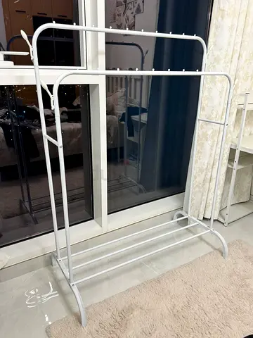 Double clothes rack