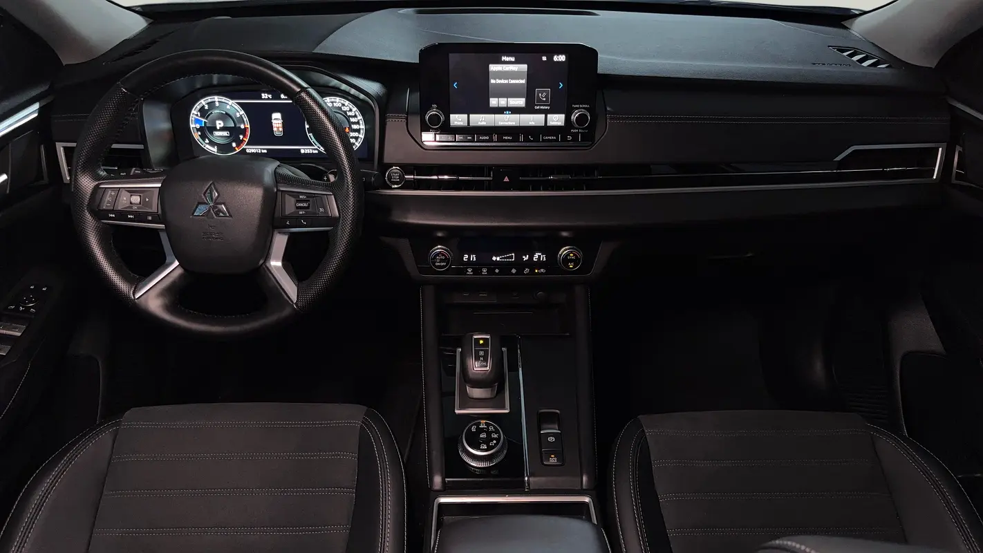 Mitsubishi Outlander 2025