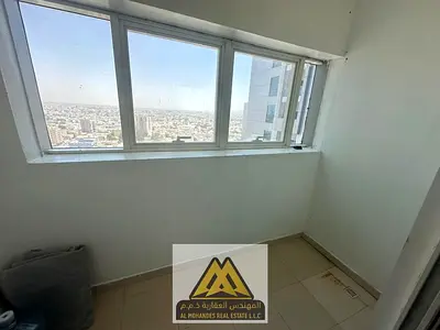 للإيجار غرفتان وصالة مفروشة بالكامل، 2 حمام، أثاث نظيف، 42,997 درهم، 4 دفعات.