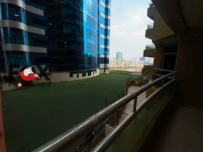 اكبر مساحه استديو للايجار السنوي بعجمان \ بأبراج الهورايزون \ بمنطقه الراشديه 1 \ باركينغ \ بلكونه باطلاله مفتوحه\ خزائن بالحائط\ مطبخ منفصل\موقع مميز