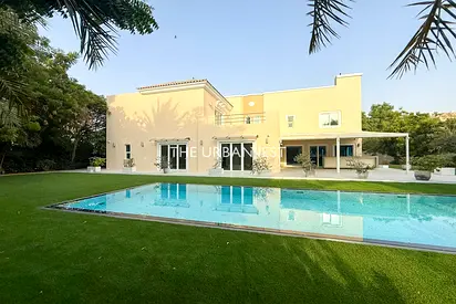Fully Upgraded A1 Type Villa | Massive Plot