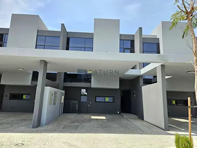 SINGLE ROW 2-BEDROOM TOWNHOUSE FOR SALE IN ROBINIA