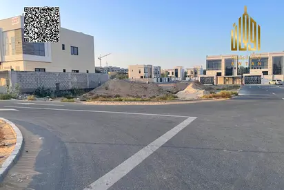 Townhouse Plot, prime location Al Helio Center 2