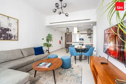 Fantastic Views / Vacant / High Floor