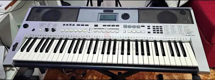 Yamaha PSR I455 Professional Keyboard