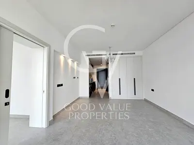 Luxury 1 Bedroom | Store Room | Chiller & Gas Free | Walk to Metro