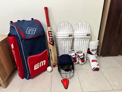 Complete EM cricket kit - size 6  1 adult size with bat, pads, gloves, helmet and bag