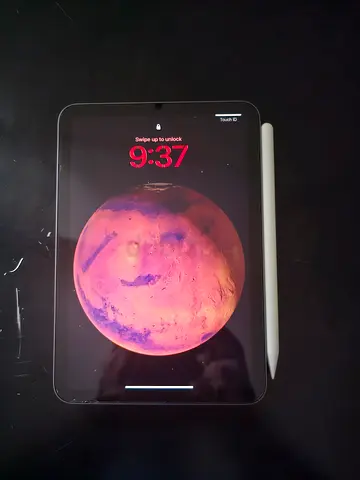 iPad mini A17 Pro (with Apple Pencil pro ) - Good working condition -with Apple care+ until Sep 2027