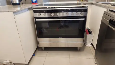 Siemens full gas cooker 5Zone