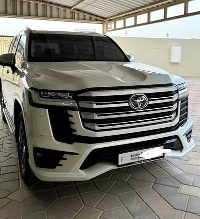 Toyota Land Cruiser VXR 2025 | GCC Specs