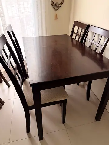 120 AED Last day OFFER - 4 Seater Dining Table with Cushioned Chairs - selling urgently
