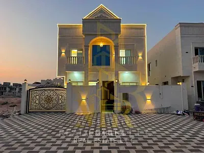 A luxurious classic villa with distinctive finishes, two floors and a roof terrace. Price excludes