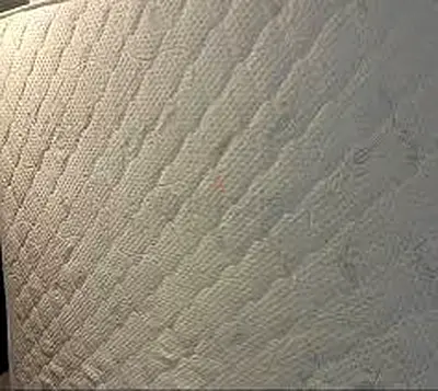 Used King Mattress in Good Condition - Clean Quilted Surface 180×200