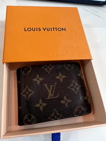 Louis vuitton men’s wallet