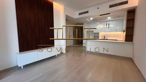 Classy 1BR | Big Balcony | Premium Amenities