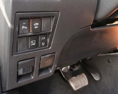 2026 Toyota FORTUNER — фото 9