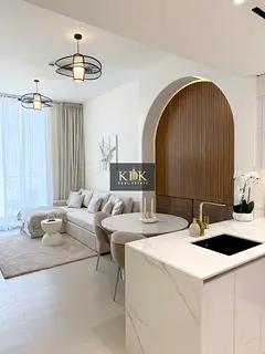 Modern 1 Bed | Fully Furnished & Renovated | Vacant